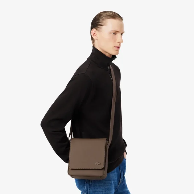Classic Flap Close Shoulder Bag