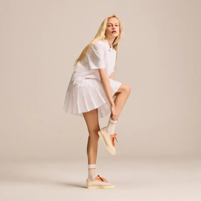 Women’s Aura Leather Sneakers